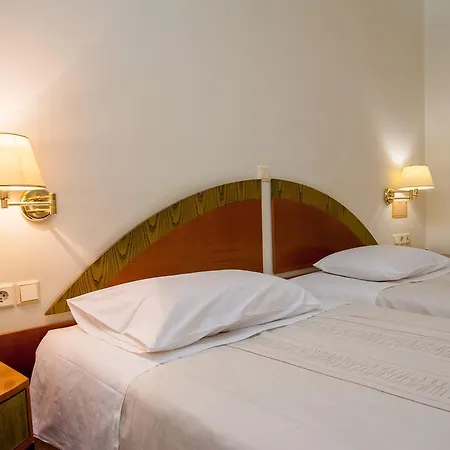 Fthia Hotel Lamía
