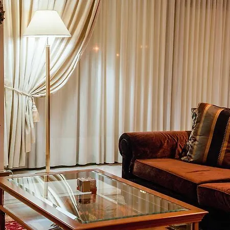 Fthia Hotel Lamía