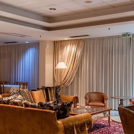 Fthia Hotel Lamía
