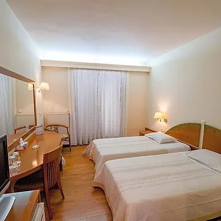Fthia Hotel 3*